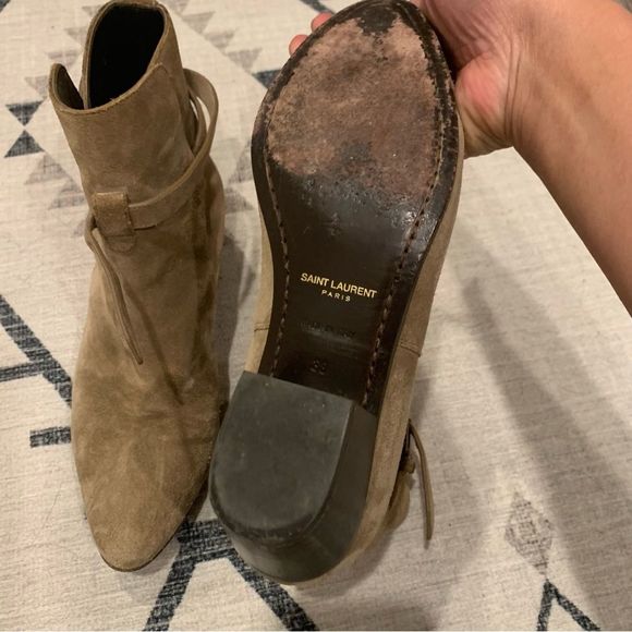 SAINT LAURENT West Jodhpur
Suede ankle Boots in Dark Sand size 38 boho Luxury - Picture 10 of 12